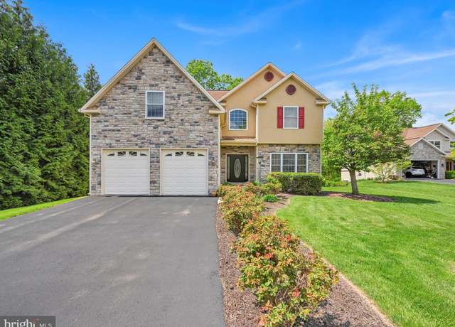 Property at 3932 Trayer Ln, Mechanicsburg, PA 17050, 5 beds, 3 baths