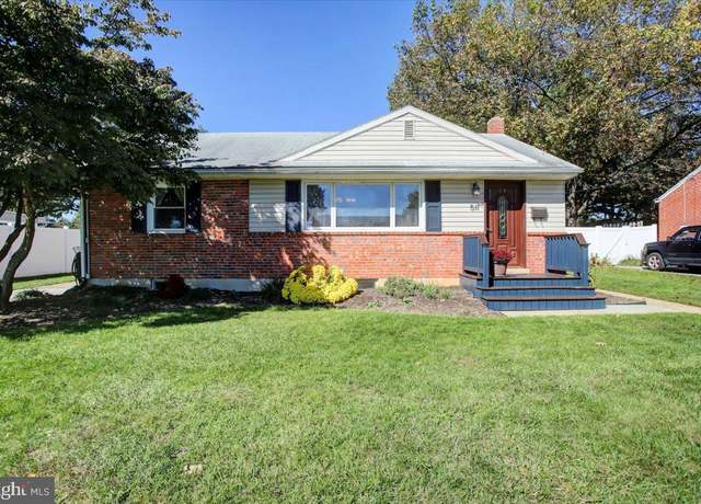 Property at 511 E Coover St, Mechanicsburg, PA 17055, 3 beds, 2 baths