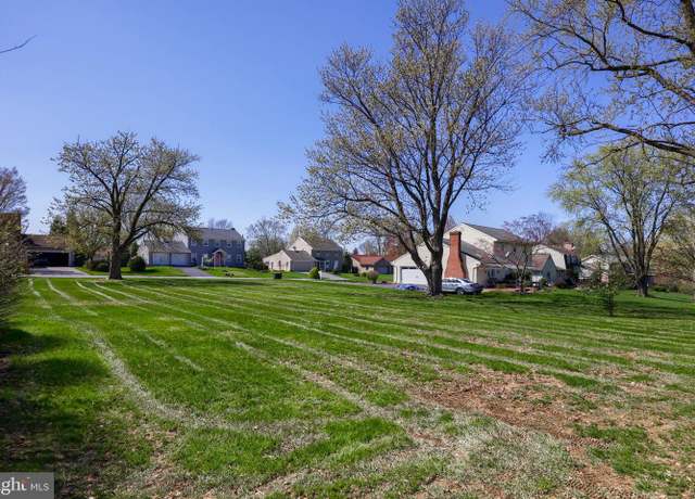 Property at 1105 Hempfield Dr, Lancaster, PA 17601