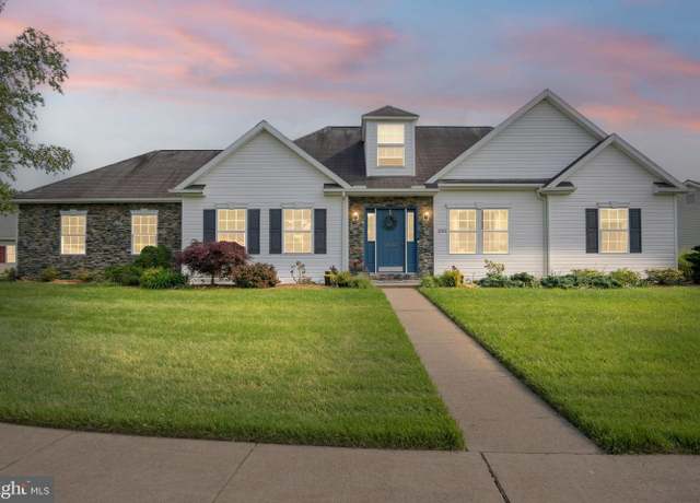 Property at 205 Barnett St, New Bloomfield, PA 17068, 4 beds, 2 baths