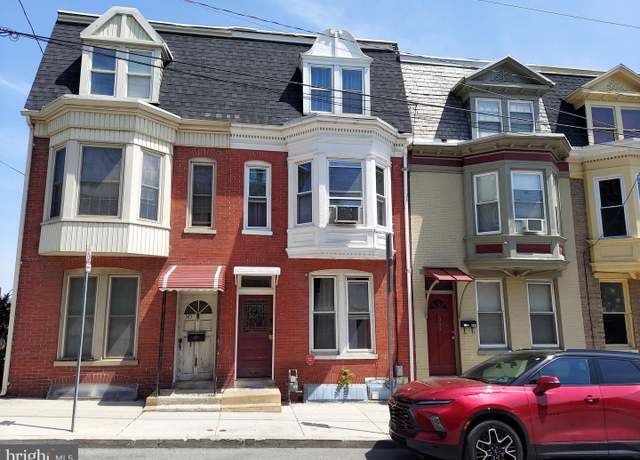 Property at 343 N Newberry St, York, PA 17401, 5 beds, 2 baths