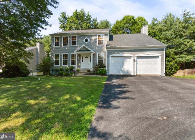 Property at 48 Blossom Wood Ct, Stafford, VA 22554, 4 beds, 2.5 baths