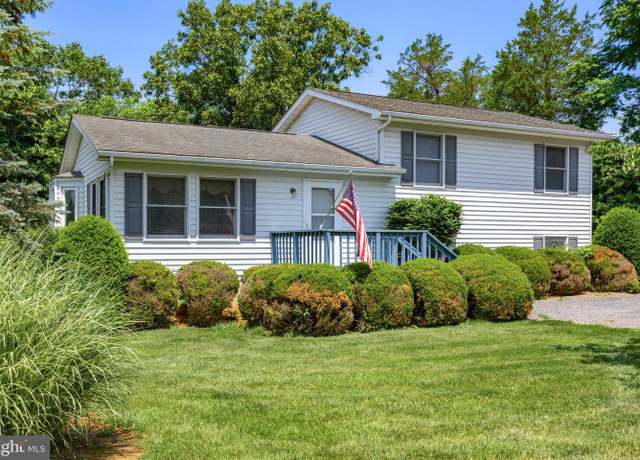 Property at 3341 Howellsville Rd, Front Royal, VA 22630, 3 beds, 1.5 baths