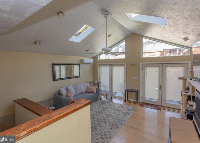Property at 5631 Utrecht Rd, Baltimore, MD 21206, 3 beds, 1.5 baths