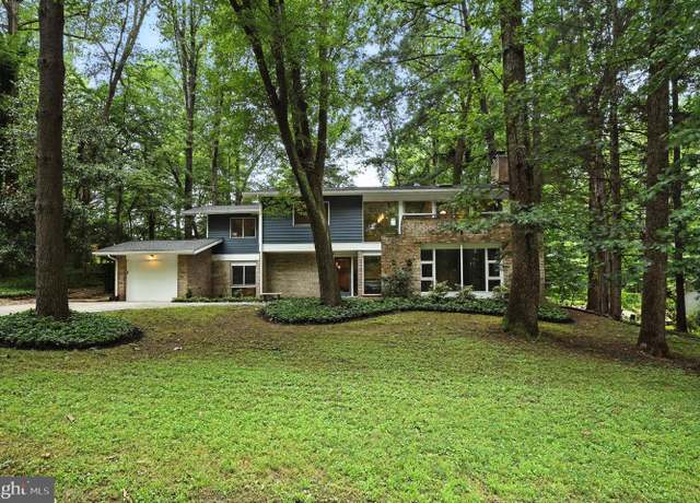 Property at 7914 Park Overlook Dr, Bethesda, MD 20817, 4 beds, 3.5 baths