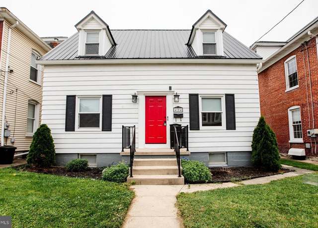 Property at 424 Jefferson St, Hagerstown, MD 21740, 3 beds, 2 baths