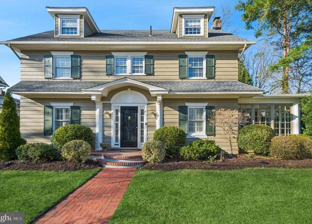 Property at 211 Jefferson Ave, Haddonfield, NJ 08033, 5 beds, 2.5 baths