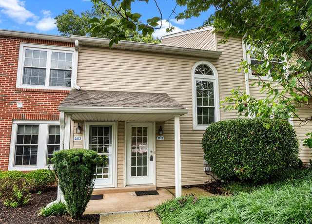 Property at 2010 Beacon Hill Dr, Southampton, PA 18966, 2 beds, 2 baths