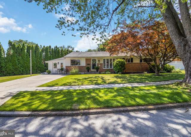 Property at 4715 Courtland St, Camp Hill, PA 17011, 3 beds, 1.5 baths