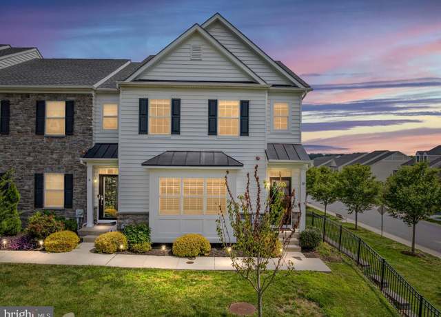 Property at 10 Skylar Cir, Media, PA 19063, 4 beds, 3.5 baths