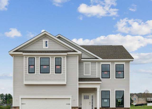 Property at 52 Avonwoods Dr, Staunton, VA 24401, 4 beds, 3 baths