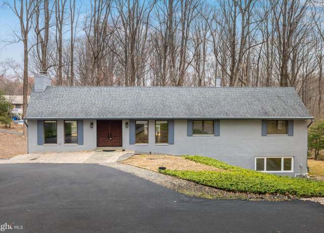 Property at 247 Springvale Rd, Great Falls, VA 22066, 4 beds, 4 baths