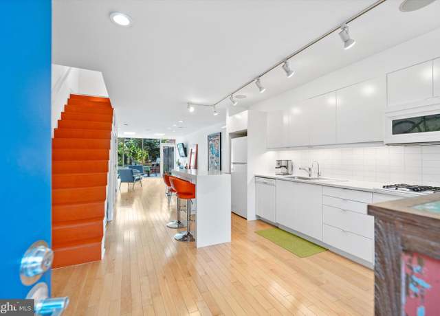 Property at 458 N St NW, Washington, DC 20001, 3 beds, 2.5 baths