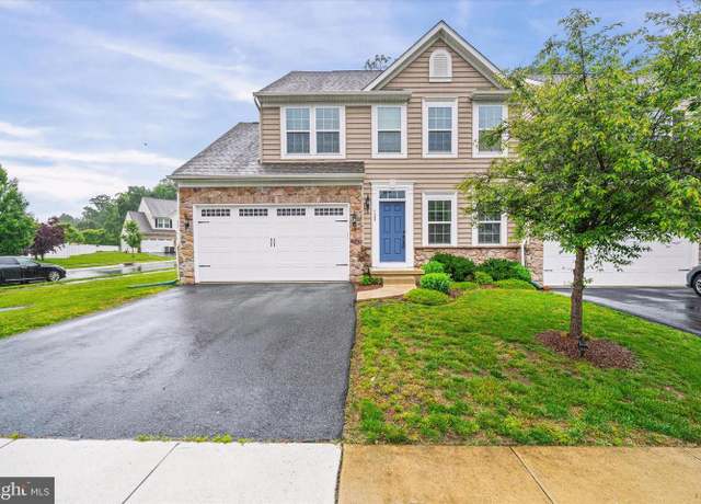 Property at 133 E General Grey Ct, Newark, DE 19702, 4 beds, 3.5 baths