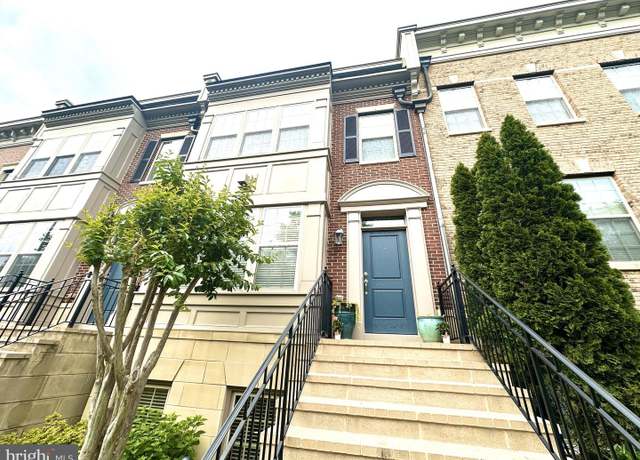 Property at 521 Overlook Park Dr #49, Oxon Hill, MD 20745, 3 beds, 4 baths