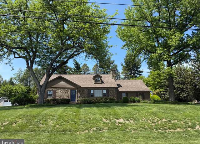 Property at 240 Hillendale Dr, Doylestown, PA 18901, 4 beds, 2 baths
