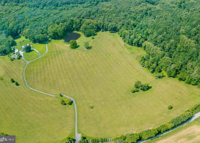 Property at Glenside Rd, Downingtown, PA 19335, 3 beds, 5 baths
