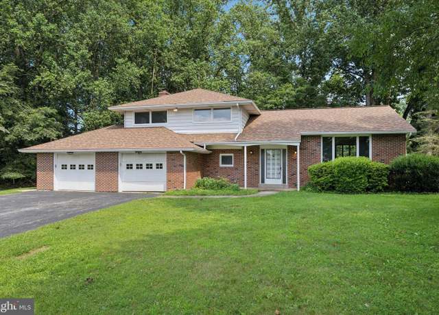 Property at 139 Rossiter Ave, Phoenixville, PA 19460, 3 beds, 2.5 baths