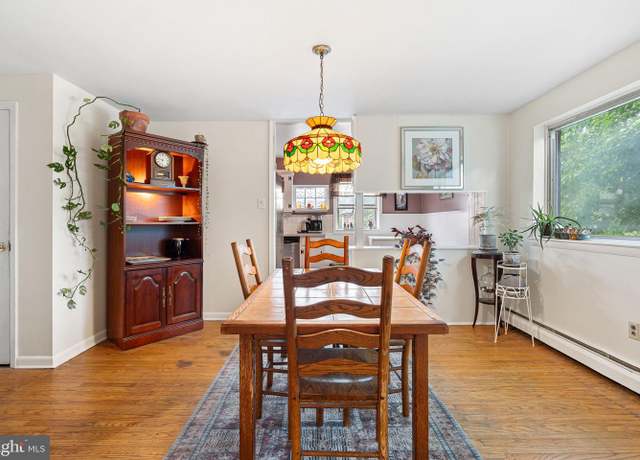 Property at 2 Waverly Rd, Havertown, PA 19083, 3 beds, 1.5 baths