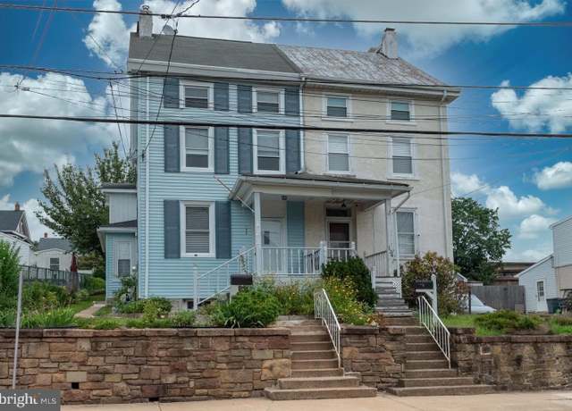 Property at 122 2nd Ave, Royersford, PA 19468, 4 beds, 1 bath