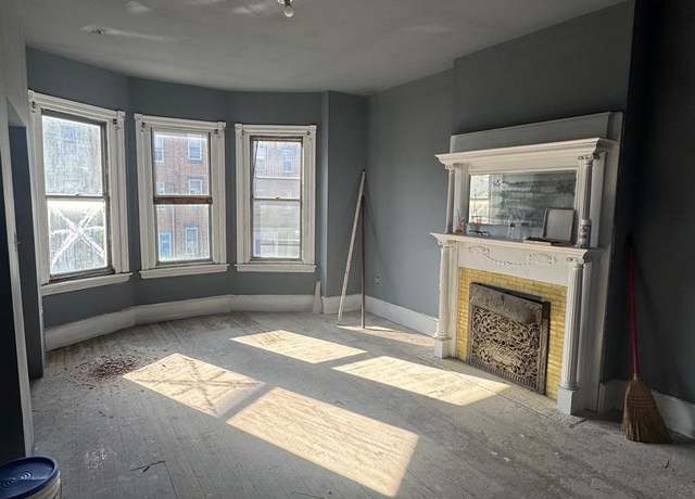 Property at 2555 N 33rd St, Philadelphia, PA 19132, 4 beds, 1 bath