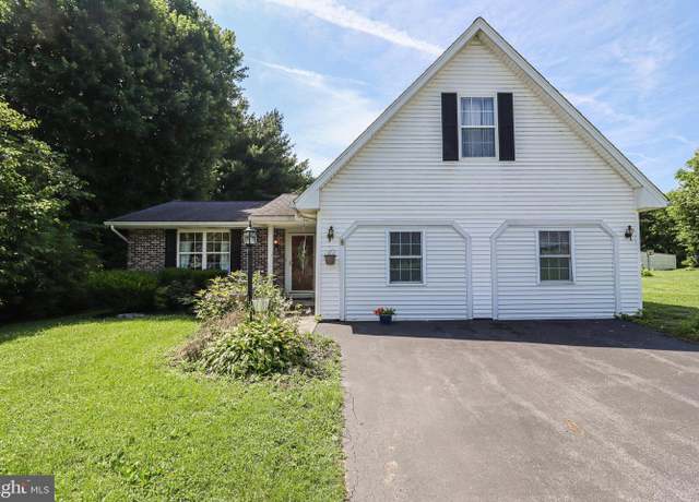Property at 322 Valley Rd, Etters, PA 17319, 3 beds, 2.5 baths