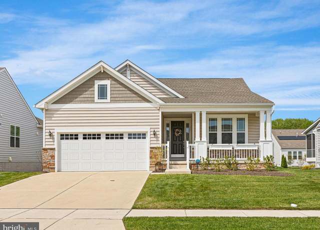 Property at 427 Paper Birch St, Middletown, DE 19709, 3 beds, 2 baths