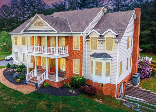 Property at 2729 Hollow View Dr, Finksburg, MD 21048, 4 beds, 2.5 baths