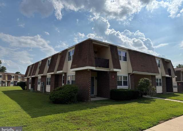 Property at 8-4--4 Florence Tollgate Pl, Florence, NJ 08518