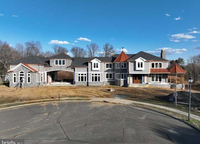 Property at 8 Derek Ct, Manalapan, NJ 07726, 4 beds, 7.5 baths