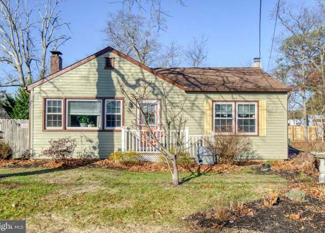Property at 312 Halliard Ave, Beachwood, NJ 08722, 2 beds, 1 bath