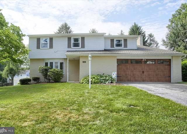 Property at 55 Old Pioneer Rd, Camp Hill, PA 17011, 5 beds, 3.5 baths