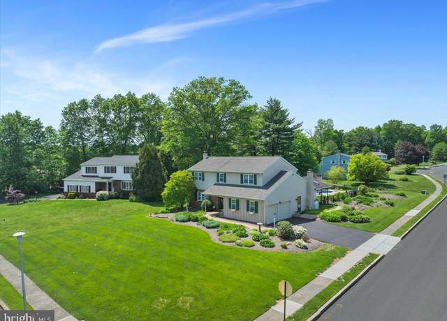 Property at 524 Grapevine Dr, Hatfield, PA 19440, 4 beds, 2.5 baths