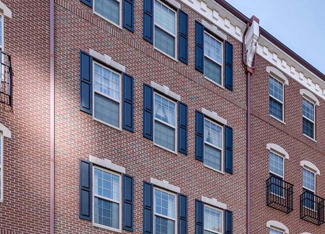 Property at 105 Commodore Ct, Philadelphia, PA 19146, 3 beds, 2.5 baths