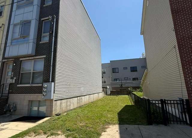 Property at 1537 N Franklin St, Philadelphia, PA 19122