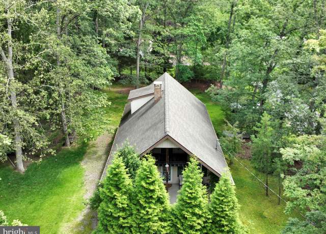 Property at 70 Deer Trail Ln, Nesquehoning, PA 18240, 4 beds, 1.5 baths