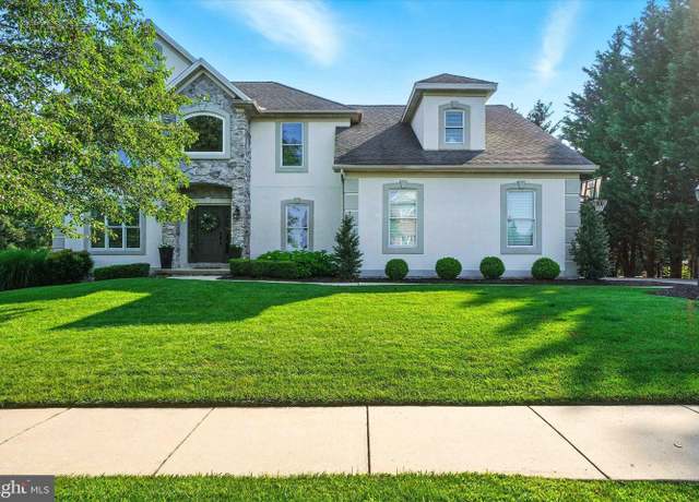 Property at 201 Ridgefield Dr, York, PA 17403, 4 beds, 3.5 baths
