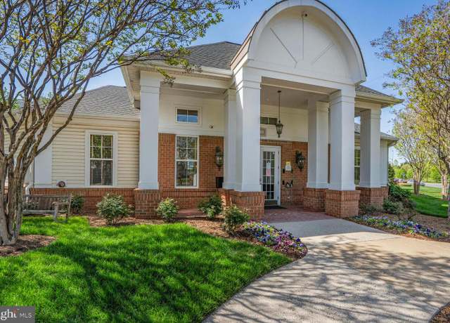 Property at 3830 Lightfoot St #331, Chantilly, VA 20151, 2 beds, 2 baths