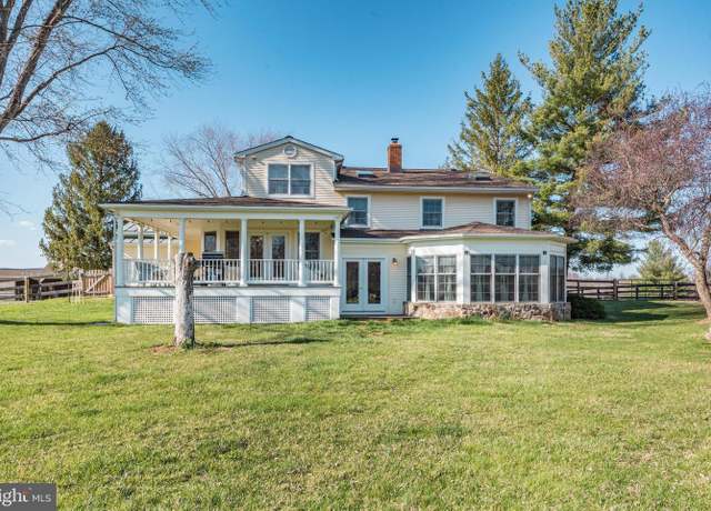 Property at 17029 Hamilton Station Rd, Hamilton, VA 20158, 3 beds, 4.5 baths