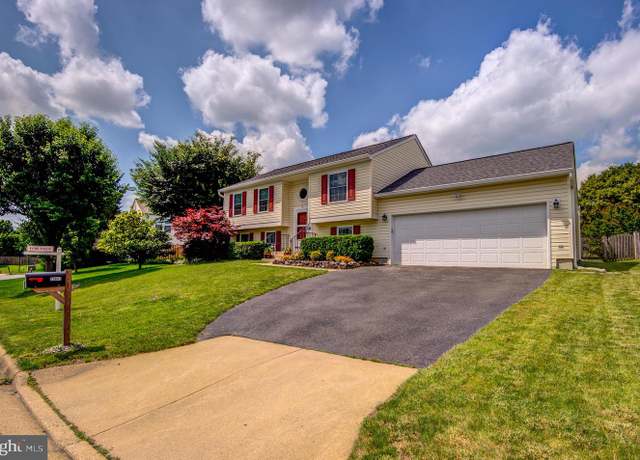 Property at 20647 Breeders Run Ct, Ashburn, VA 20147, 3 beds, 3 baths
