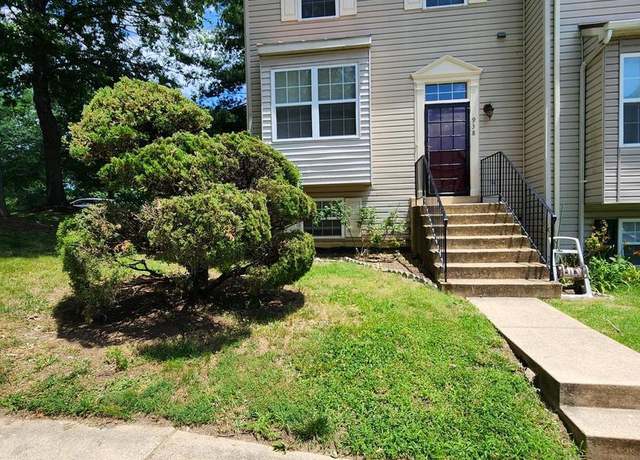 Property at 938 Newington Ct, Capitol Heights, MD 20743, 4 beds, 3.5 baths