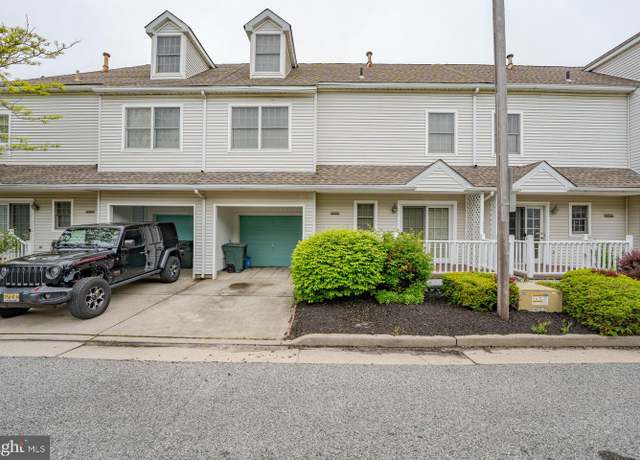 Property at 19 Clipper Ct, Atlantic City, NJ 08401, 3 beds, 2 baths