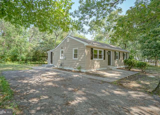 Property at 405 Cushman Ave, Williamstown, NJ 08094, 2 beds, 1 bath
