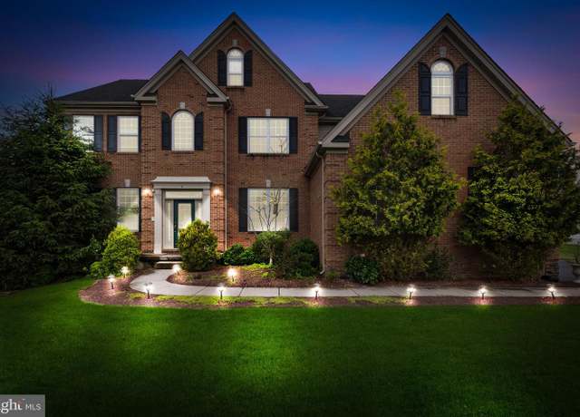 Property at 6 Monet Ct, Monmouth Junction, NJ 08852, 5 beds, 4.5 baths