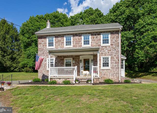 Property at 305 Gunhart Rd, Mohnton, PA 19540, 3 beds, 2 baths