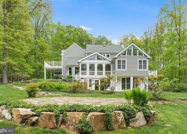 Property at 1600-06 Horseshoe, Malvern, PA 19355, 4 beds, 3.5 baths
