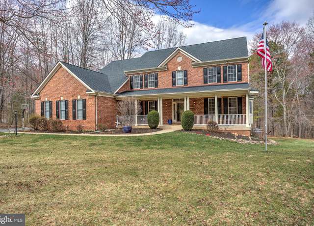 Property at 16108 Gossum Ct, Haymarket, VA 20169, 5 beds, 3 baths
