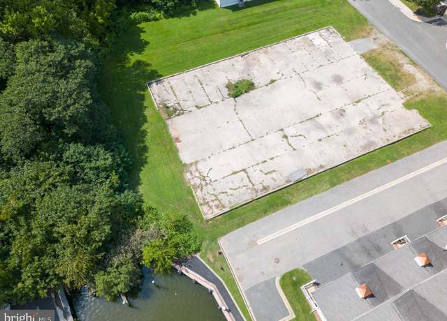 Property at 300 Muir St, Cambridge, MD 21613