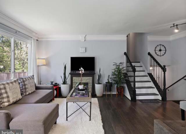 Property at 12209 Gable Ln, Fort Washington, MD 20744, 4 beds, 3 baths