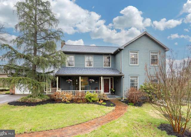 Property at 222 Cherry St, Sellersville, PA 18960, 4 beds, 3.5 baths